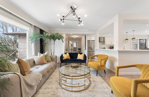 Richmond Hill House | Luxury 4-Bedroom Spa Getaway Villa - HotTub/Sauna/Pool Table/EV(separate loft)