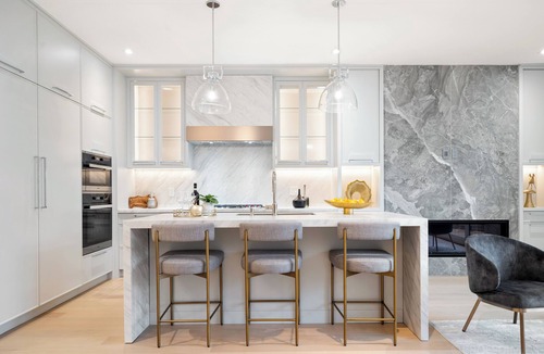 Parkdale House | Luxury 4BR | High Park, Beach & Lake Views | Toronto