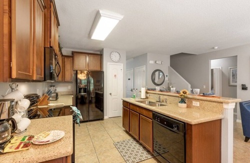 Thousand Oaks Villa | Luxury 4BR Retreat w/Pool, Game Room & Close to Disney Attractions