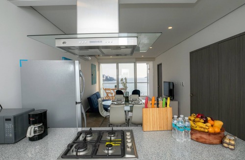 Costa Azul Apartment | Luxury apartment in front of Acapulco Beach