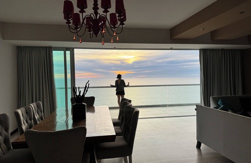 Quintas del Mar Apartment | Luxury apartment ocean view 15th floor