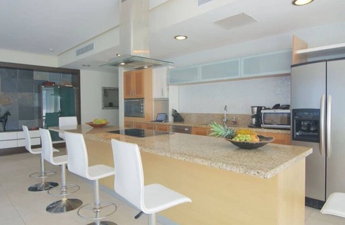 North Hotel Zone Apartment | Luxury beachfront condo in superb location