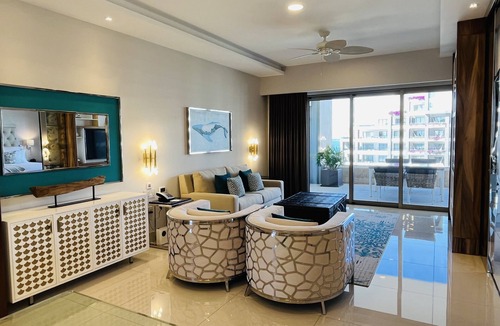 Cabo San Lucas Resort | LUXURY Beachfront 5 Diamond Resort/Spa - suite 1980 sq ft