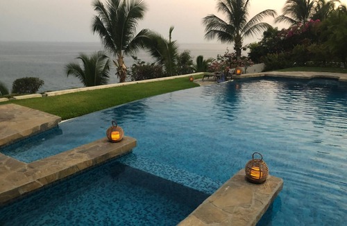 Carrizalillo Villa | Luxury Bluff Top Vacation Home and Infinity Pool With Starlink Internet