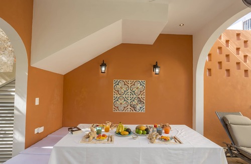 Barrio de Santiago Villa | Luxury Colonial Villa In Historic Center - Santiago. Best experience in Merida