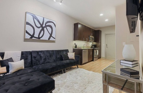 Downtown Baltimore Apartment | Luxury Condo Downtown Harbor Views/Nurse Haven