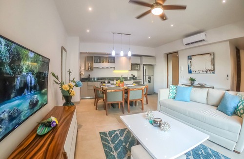 Emiliano Zapata Condo | Luxury condo steps to the boardwalk and the beach in the Romantic Zone