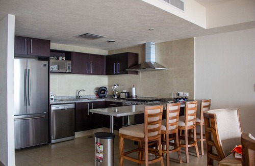 South Hotel Zone Condo | Luxury Condo W/Gorgeous Views of the Pacific Ocean