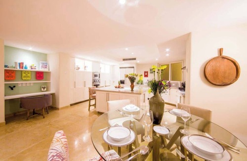 Emiliano Zapata Condo | Luxury Condo with Ocean Views-Infinity Pool