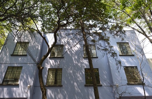 Hipodromo Apartment | Luxury Deco Gem in Condesa perfect for a Romantic getaway!