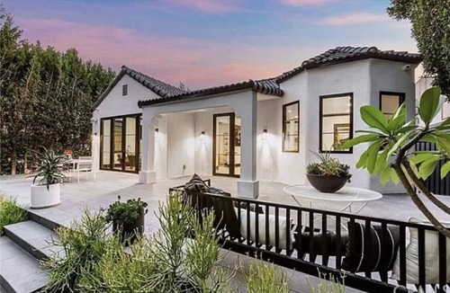 Melrose House | LUXURY ENTERTAINERS DELIGHT IN THE HEART OF LA