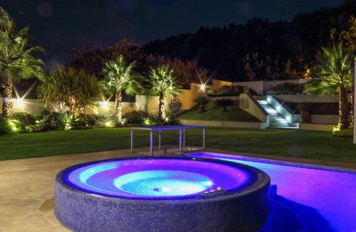Sumiya House | Luxury home in Cuernavaca with pool, jacuzzi, steam room and pickleball court