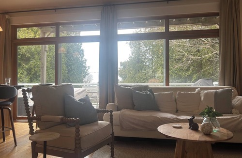 Inverhuron House | Luxury Lake Huron Beach Retreat | Steps to Sand | Sunset Views | Sauna