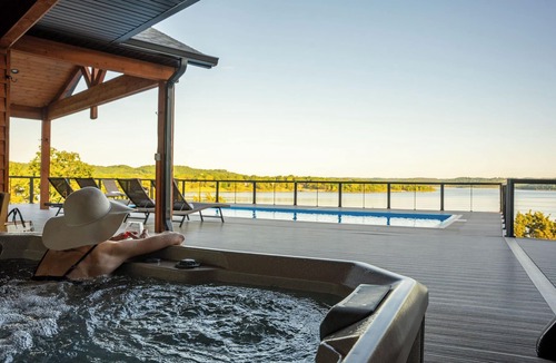 Lampe House | Luxury Lakefront! Private Pool, Hot Tub & Views