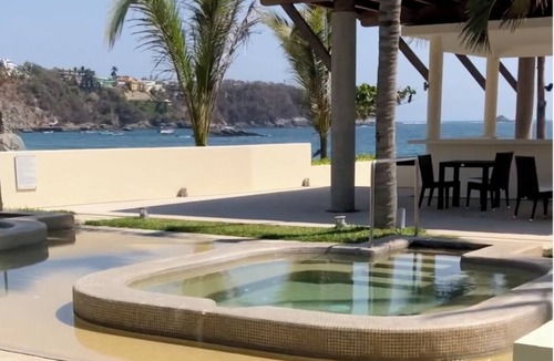 Olas Altas Condo | Luxury Oceanfront Condo in Manzanillo