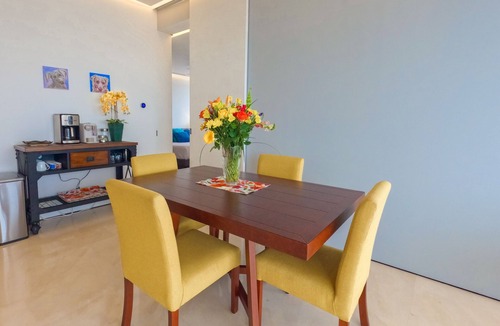 Romantic Zone Condo | Luxury Oceanview Condo, floor to ceiling windows