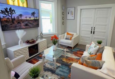 Norwood Apartment | Luxury or Nothing