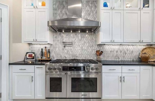 Fredericksburg House | Luxury Private Ranch: Pool & Hot-Tub, Outdoor Kitchen