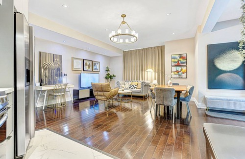 Whitchurch-Stouffville House | Luxury Retreat Huge Private Backyard on Ravine