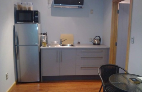 Portage Apartment | Luxury Self Contained Unit,Wide Views