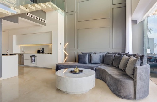Alta Vista Apartment | Luxury SohoPV PH5 Ocean Views, heated Rooftop Pool
