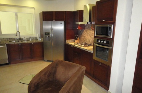 Emiliano Zapata Apartment | Luxury Studio in Center of Romantic Zone Fun! Fantastic Rooftop Views!