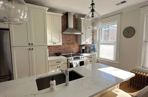 Old Town West House | Luxury townhome in Old town 2 blocks to King Street