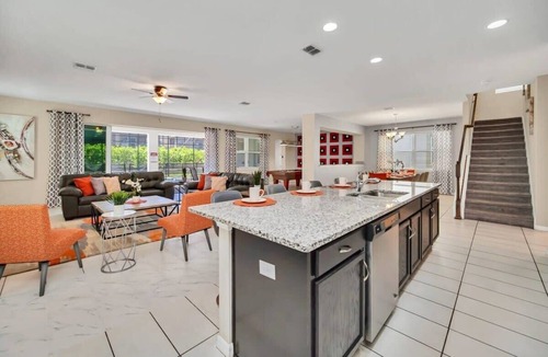 Florida Central Atlantic Coast House | Luxury Villa, huge West-facing pool, Themed Rooms!