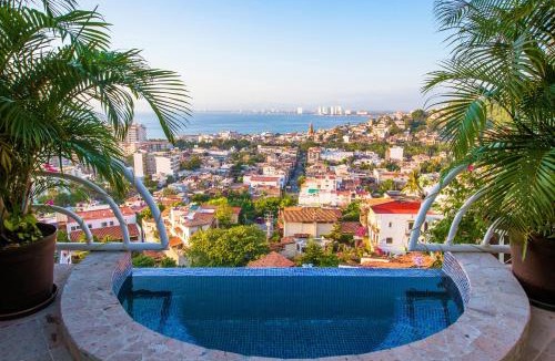 Alta Vista Villa | Luxury villa rental, Casa Yvonneka