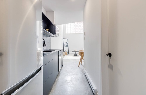 Mile End Apartment | M11 | Le Mile End - Unique 1BDR loft in MTL-1A