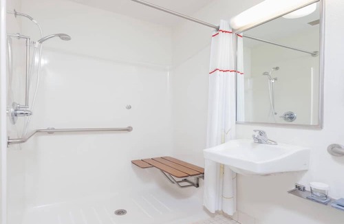 Blue Ash Hotel | MainStay Suites Cincinnati Blue Ash