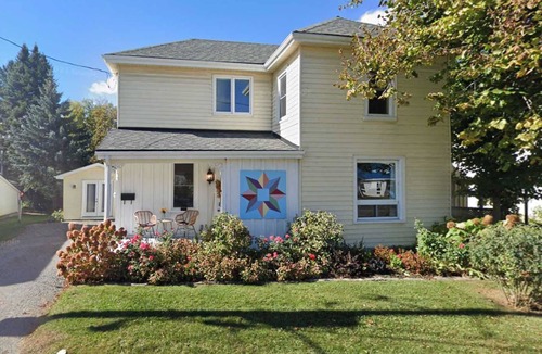 Bloomfield House | Maison Bloomfield - Centrally Located Charming Gem