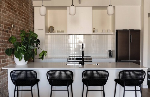 Old Montreal Apartment | Maison Place Jacques-Cartier by Luxury In Transit