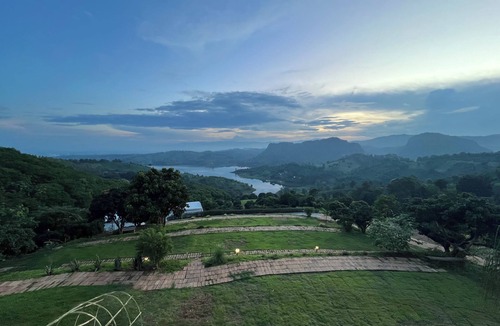 Mae Suai House | Make me see cloud