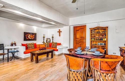 Downtown Puerto Vallarta Apartment | Malecon Beach Side Downtown Condo