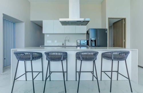 Flamingos Apartment | Marítima Luxury Beachfront w/2 Pools, Great Views