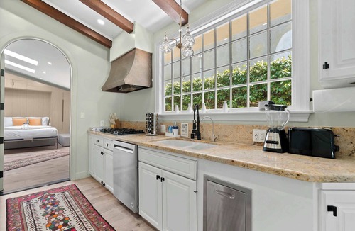 Marina Peninsula House | Marina del Rey 4BR | Beachfront | Colby & Conrad