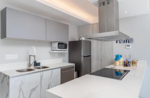 Isla Iguana Apartment | Marina Nautico 4B by Kivoya