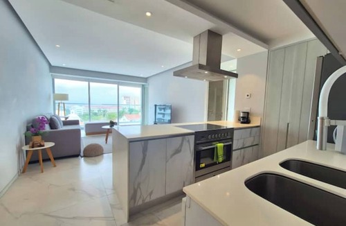 Isla Iguana Apartment | Marina view apartment PV