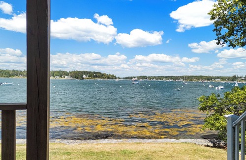 Port Clyde House | Marshall Point Cottage, classic 5-bedroom Maine cottage with harbor views