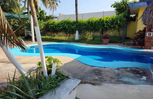 Centro House | MELAQUE'S BEACH HOUSE