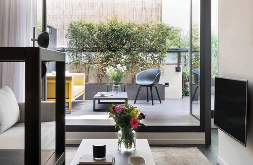 Eixample Apartment | MELLOW - Cozy Barcelona Apartment with Private Terrace