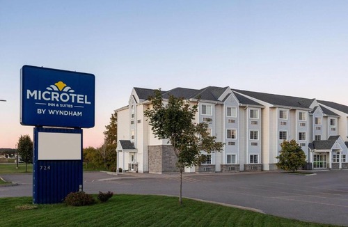 Sault Ste. Marie Hotel | Microtel Inn & Suites Sault Ste. Marie