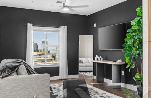 The Gulch Apartment | Midnight Manor Penthouse Suite The Gulch