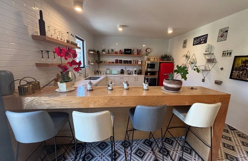Santeagueda Apartment | Miles Davis! Charming Space in Val’Quirico