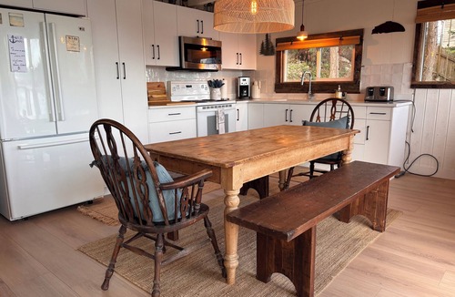 Bowen Island Cabin | Miller Oceanfront Retreat | Salt + Arbutus Cabins