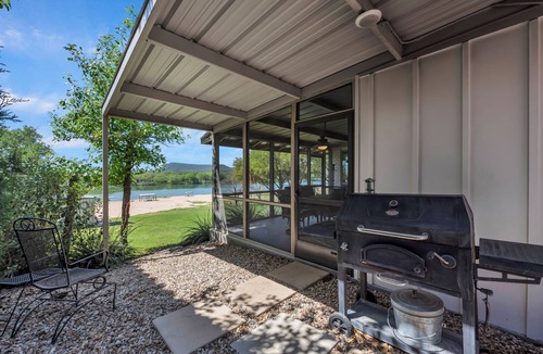 Kingsland House | Million-dollar View & Affordable Too! Kayaks free for use
