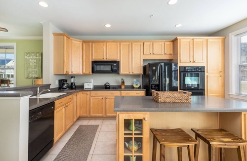 Sunset Island House | Mini Weeks Stays Available Sunset Island 30 Canal Side Mews West