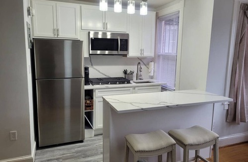 Stanton Park Apartment | Minutes from Capitol Hill. Free on-street parking.