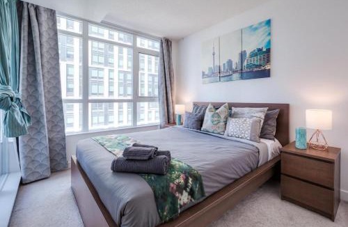 CityPlace Apartment | Modern 2 Bedroom plus Den Condo with Balcony Downtown Toronto
